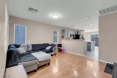 6461 Karlsen Ct, Las Vegas, NV 89122
