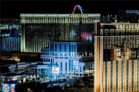 2000 N Fashion Show Dr #4301, Las Vegas, NV 89109