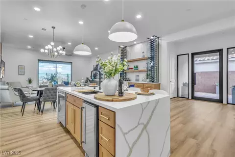 154 Nine Mile Creek Dr, Las Vegas, NV 89138