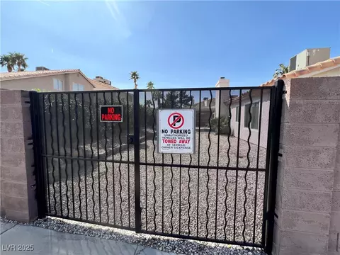 1403 Bareback Ct, Henderson, NV 89014 photo 32
