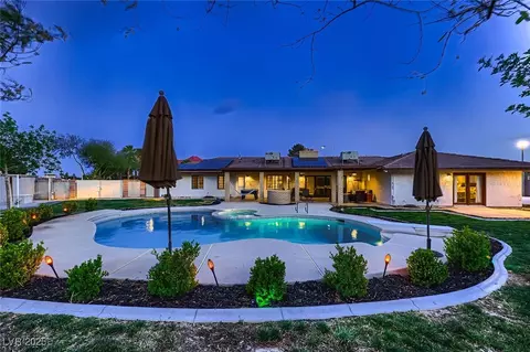 2721 Family Ct, Las Vegas, NV 89117