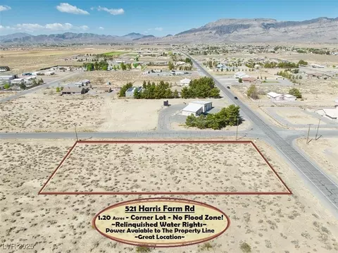 521 E Harris Farm Rd, Pahrump, NV 89060