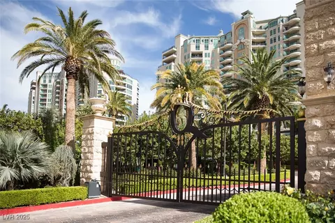 9101 Alta Dr #207, Las Vegas, NV 89145