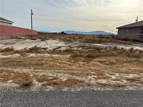 1721 Finehill St, Pahrump, NV 89060