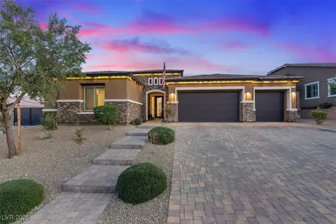 9801 Guiding Light Ave, Las Vegas, NV 89149