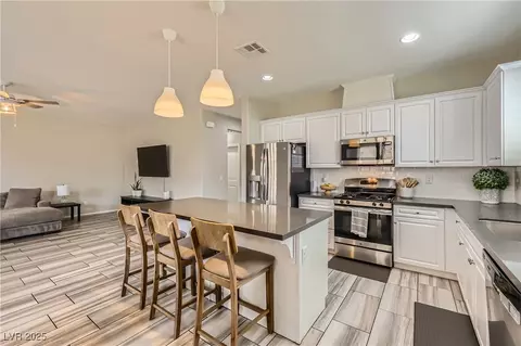 7357 Amesbury St, Las Vegas, NV 89113