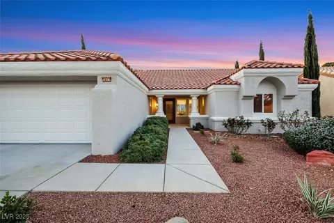 2817 Billy Casper Dr, Las Vegas, NV 89134