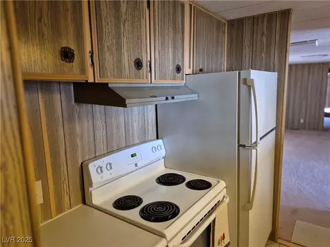 249 E Hobson St, Searchlight, NV 89046 photo 3