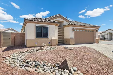 523 Park Royal Dr, North Las Vegas, NV 89031