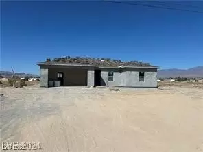 970 Mount Charleston Dr, Pahrump, NV 89048