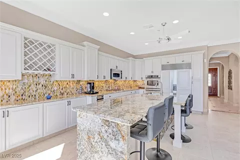 324 Denton Springs Ct, Las Vegas, NV 89138