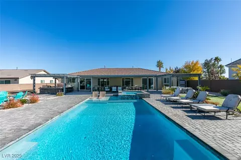 8637 Home Gate Ct, Las Vegas, NV 89113
