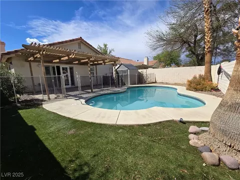 768 Whispering Palms Dr, Las Vegas, NV 89123