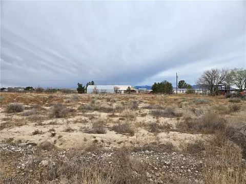 1641 W Bell Vista Ave, Pahrump, NV 89060