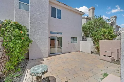 5331 Heatherbrook Cir, Las Vegas, NV 89120