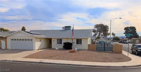 5268 Gains Mill St, Las Vegas, NV 89122