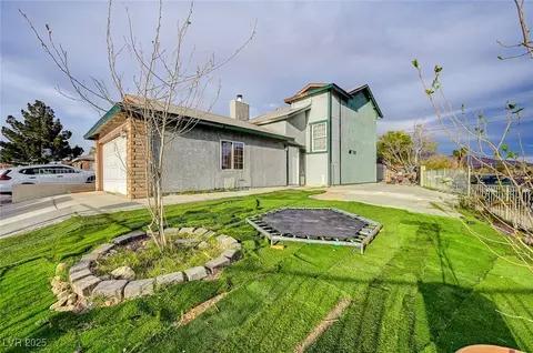 200 Sacramento Dr, Las Vegas, NV 89110