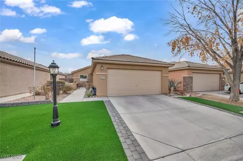 5697 Crowbush Cove Pl, Las Vegas, NV 89122