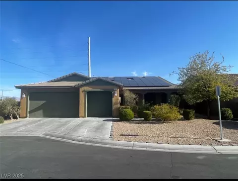 8584 Garnet Lake Ave, Las Vegas, NV 89113