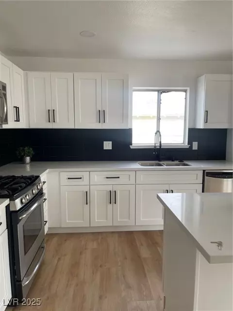 328 Duchess Ave, North Las Vegas, NV 89030