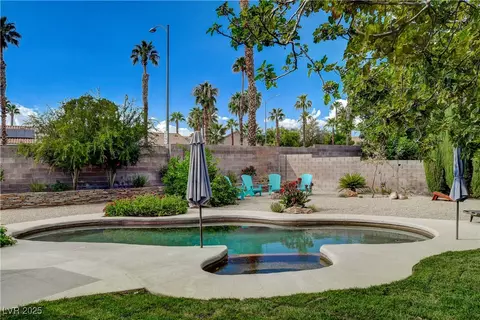 4617 Gonzales Dr, Las Vegas, NV 89130