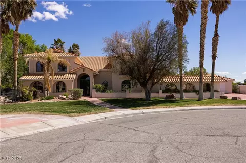 3734 Mahalo Cir, Logandale, NV 89021