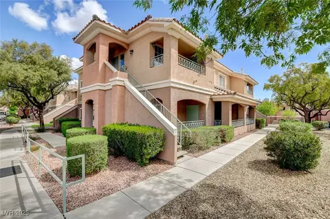 352 Amber Pine St #208, Las Vegas, NV 89144