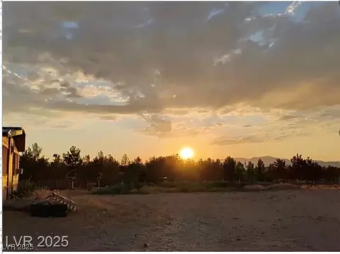 936 Elon Ln, Indian Springs, NV 89018