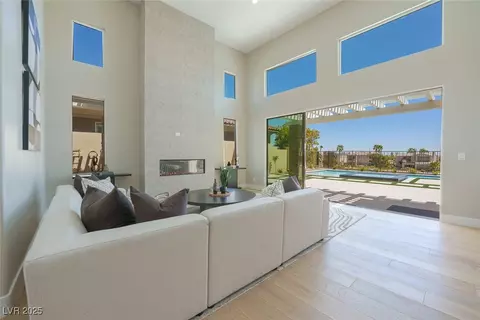 2850 Peaceful Grove St, Las Vegas, NV 89135