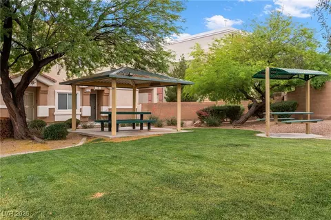6045 Riverwalk Falls St #102, North Las Vegas, NV 89031