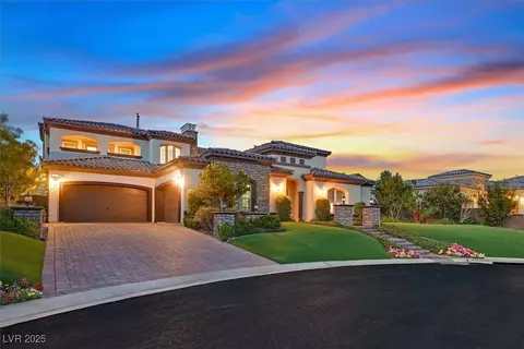 10 Olympia Outlook Dr, Las Vegas, NV 89141