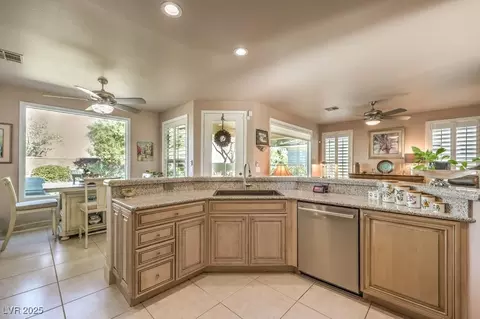 10290 Profeta Ct, Las Vegas, NV 89135