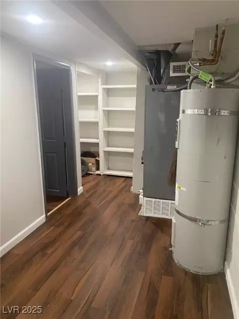 Entry Way - 370 Parker Ave, Ely, NV 89301 photo 3 of 3