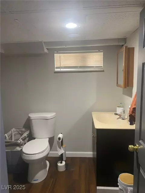 Bath - 370 Parker Ave, Ely, NV 89301 photo 2 of 2