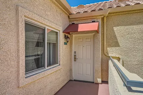 220 E Flamingo Rd #402, Las Vegas, NV 89169