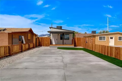 974 Balzar Ave, Las Vegas, NV 89106