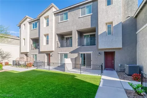 2843 Kona Blue Ln #4, Las Vegas, NV 89183