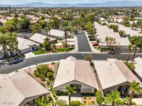 2128 Eaglepath Cir, Henderson, NV 89074 photo 43