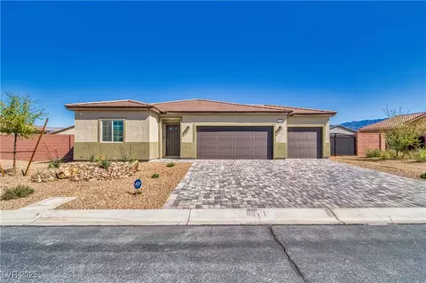 110 Pioneer Range Ave, Pahrump, NV 89060