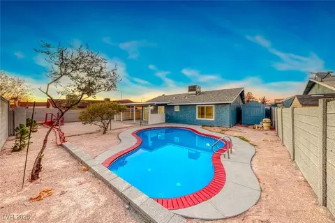 402 Bell Ave, Henderson, NV 89015