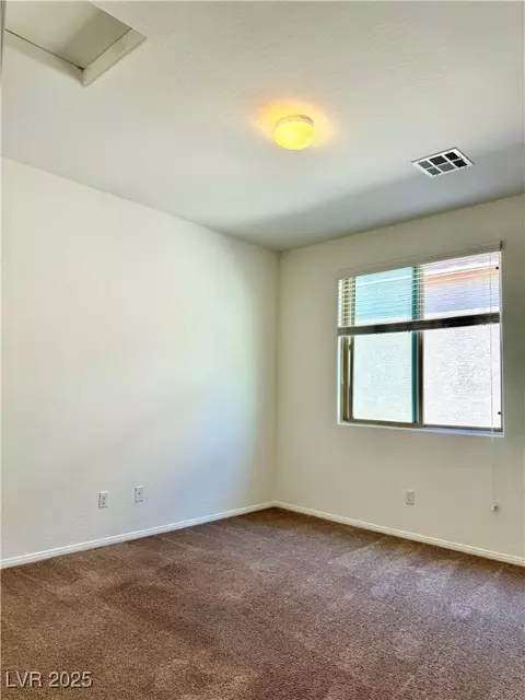 7253 Blooming Jasmine Ave, Las Vegas, NV 89117 photo 18