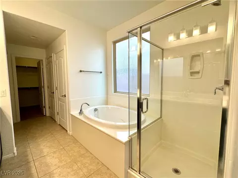 7253 Blooming Jasmine Ave, Las Vegas, NV 89117 photo 6