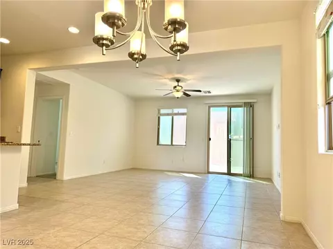 7253 Blooming Jasmine Ave, Las Vegas, NV 89117 photo 10