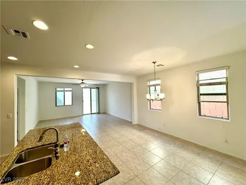 7253 Blooming Jasmine Ave, Las Vegas, NV 89117 photo 4