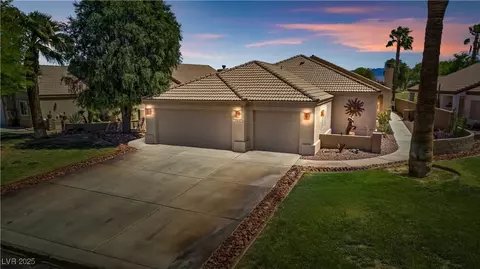 1253 Country Club Dr, Laughlin, NV 89029