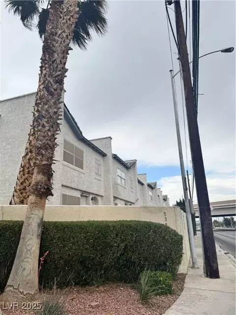 5383 Mountain Vista St #31, Las Vegas, NV 89120
