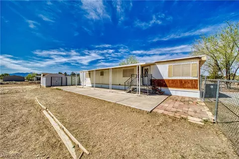 2631 W Retread Rd, Pahrump, NV 89048