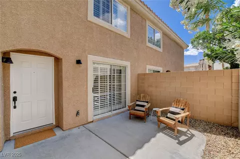 9655 Lame Horse Dr, Las Vegas, NV 89123