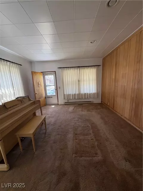 Living - 1028 Murry St, Ely, NV 89301 photo 1 of 2