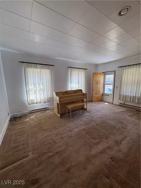 Living - 1028 Murry St, Ely, NV 89301 photo 2 of 2